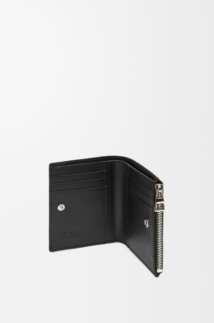 LOEWE 柔軟粒面小牛皮窄版短錢包 黑色