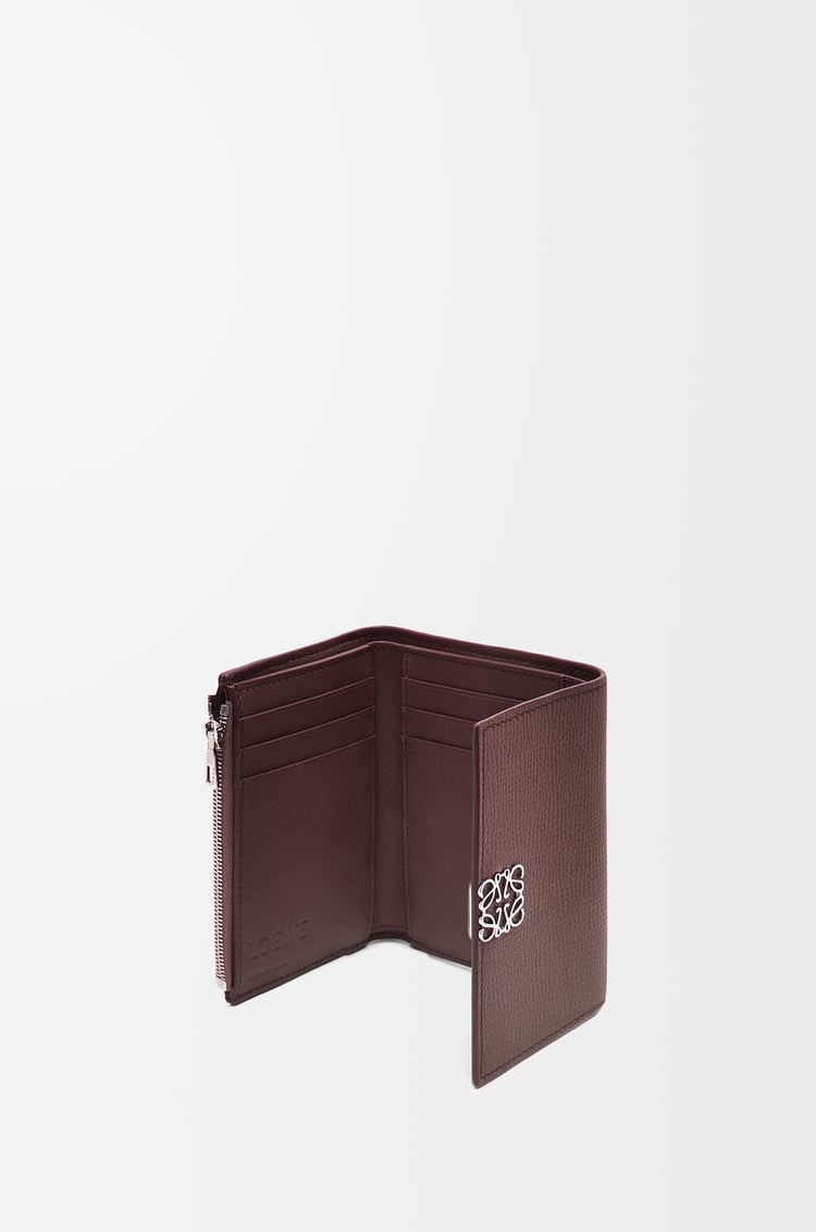 LOEWE 石紋小牛皮小型直式 Anagram 錢包 勃根地紅