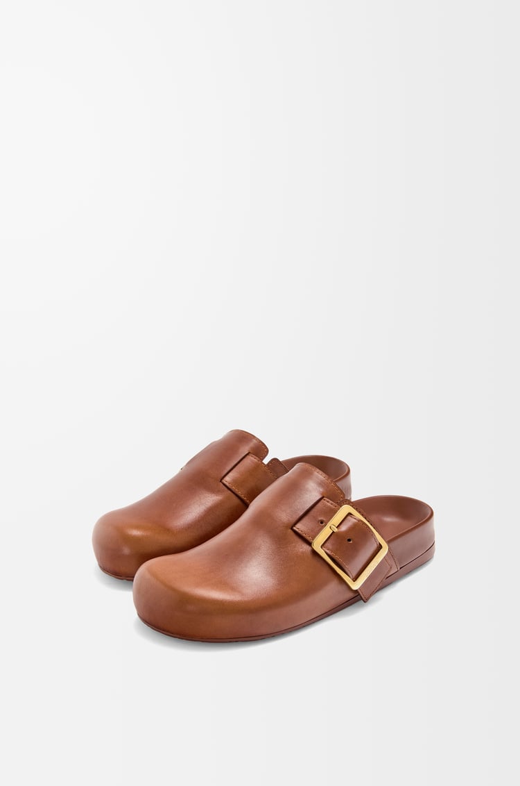 LOEWE Ease Buckle 植鞣小牛皮穆勒鞋 鐵鏽色