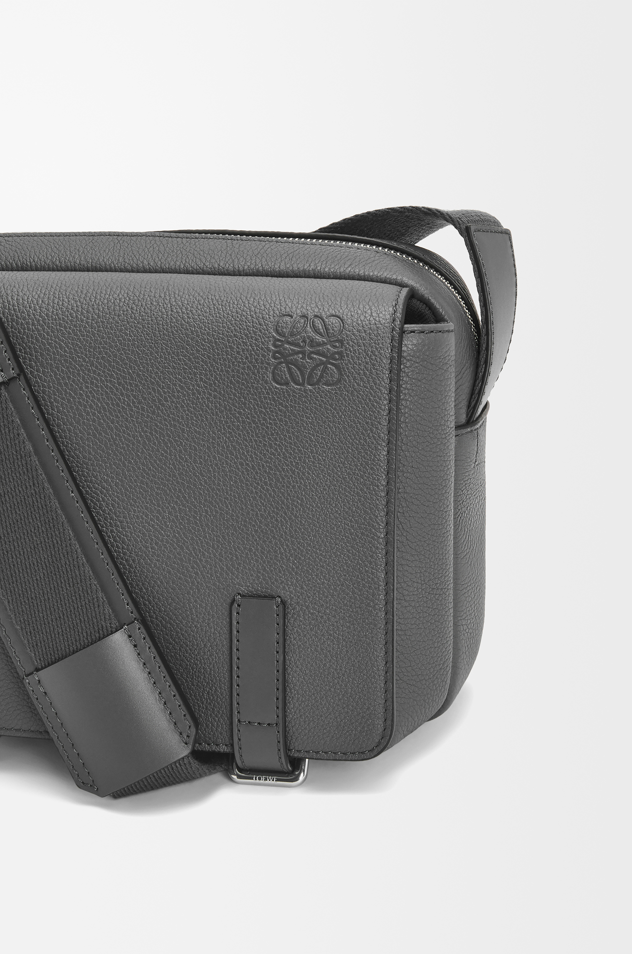 LOEWE XS Military messenger bag in soft grained calfskin Anthracite plp_rd