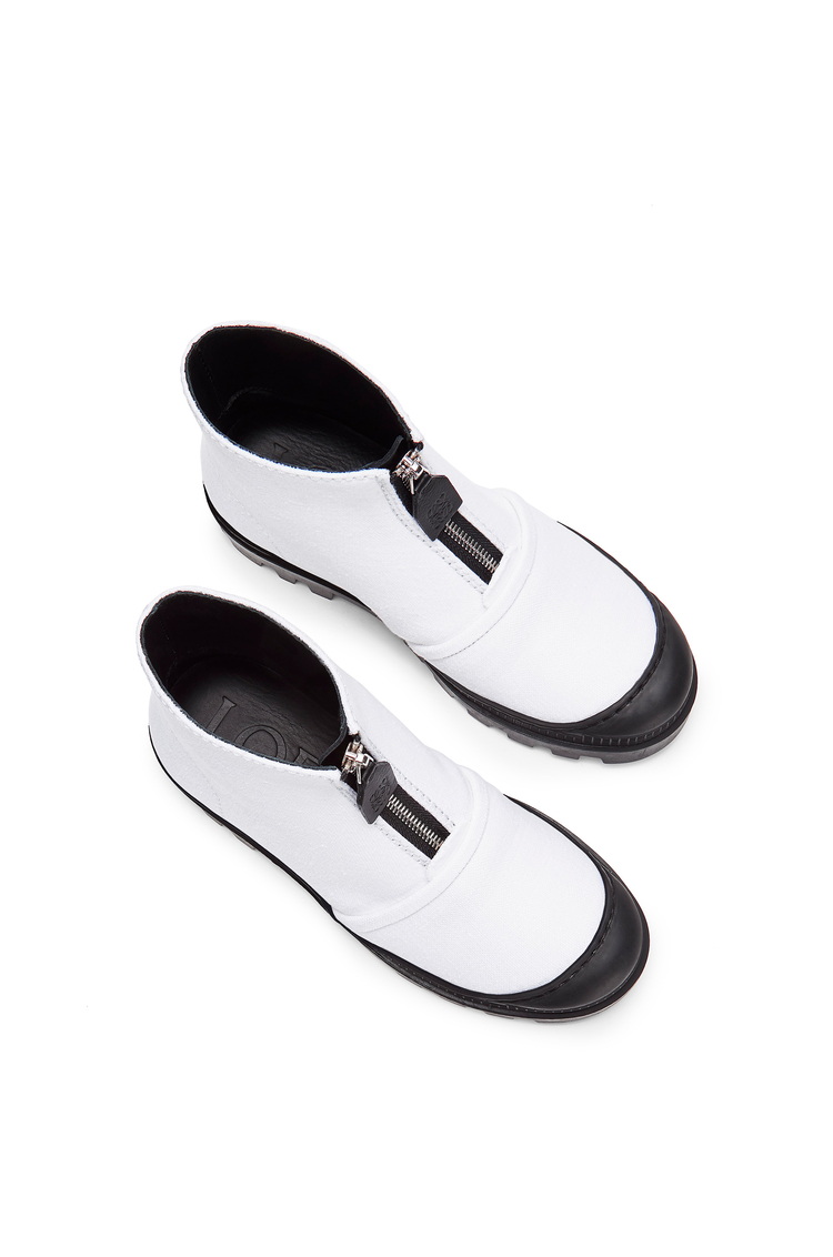 LOEWE ZIP BOOT White