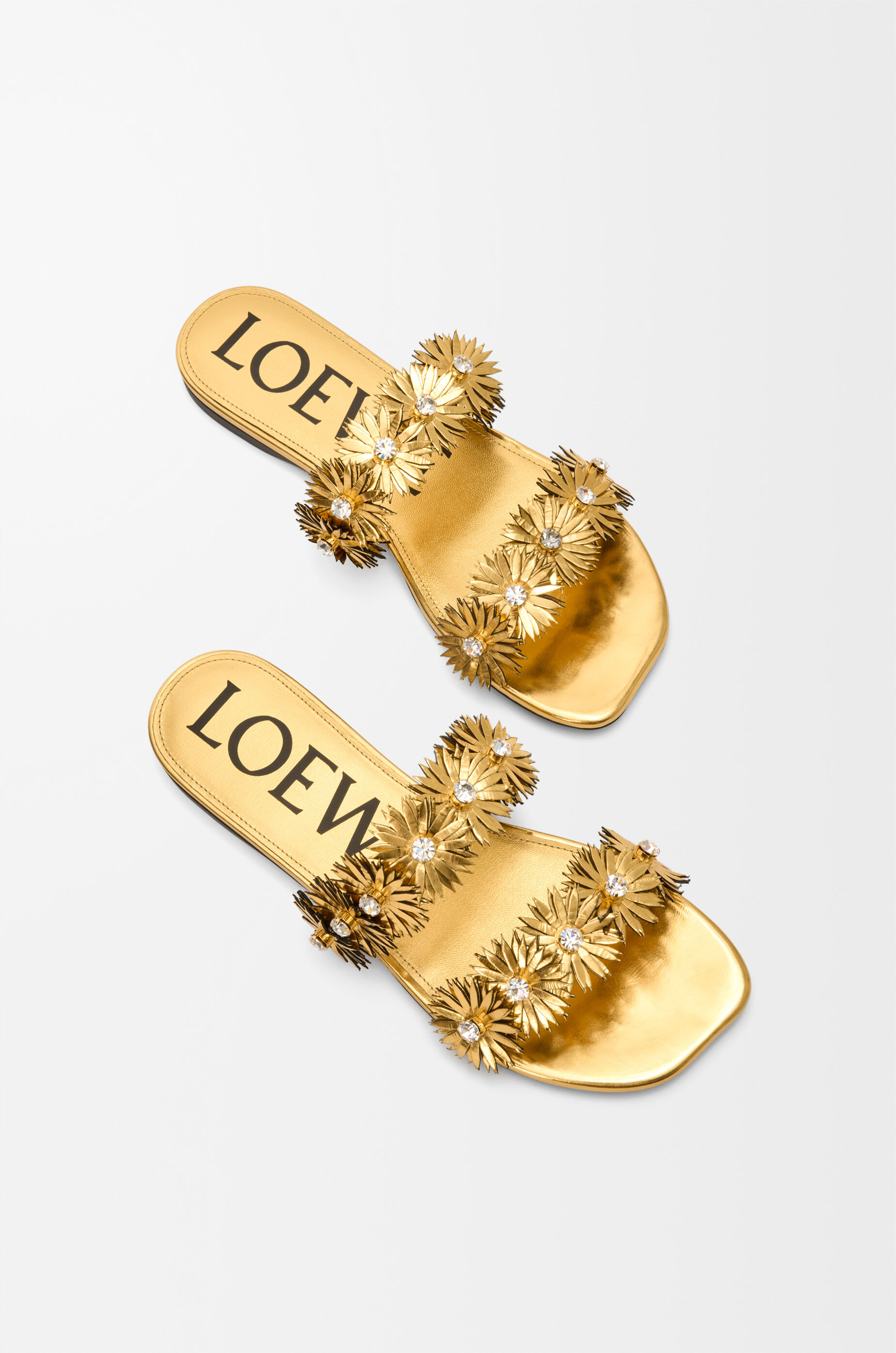 Petal Flower sandal in calfskin and crystals Gold - LOEWE