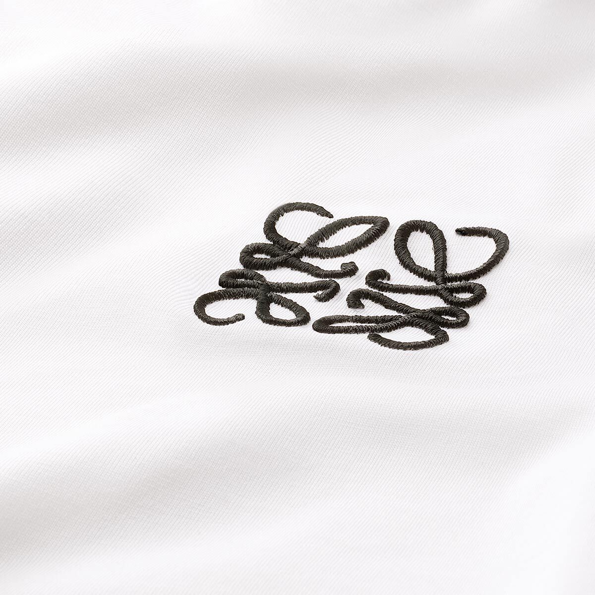 LOEWE Anagram T-Shirt White front