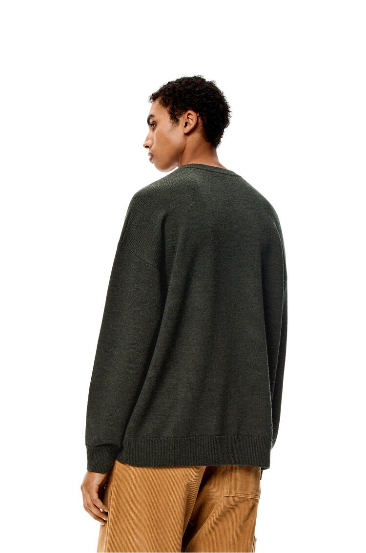 LOEWE Jersey en lana con logotipo LOEWE de espejo Verde Khaki/Verde pdp_rd