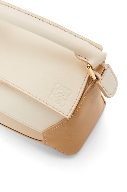 LOEWE Mini Puzzle bag in classic calfskin Angora/Dusty Beige/Gold plp_rd