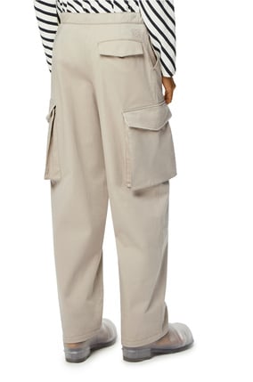 LOEWE Pantalón en algodón con cordón y múltiples bolsillos Gris Piedra plp_rd