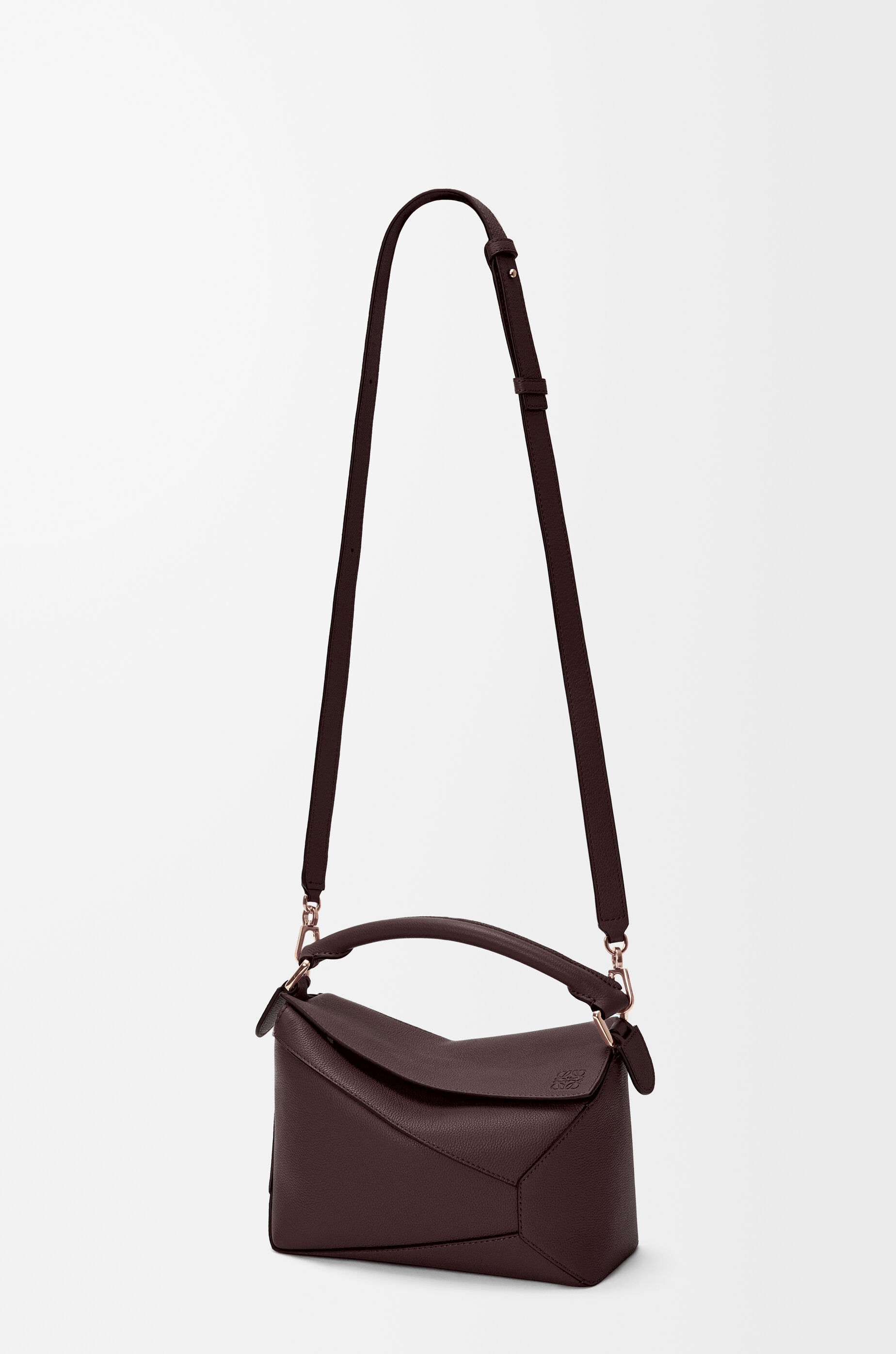 LOEWE ブラックレザー バッグ Small Puzzle Edge bag in soft grained calfskin Brown - LOEWE