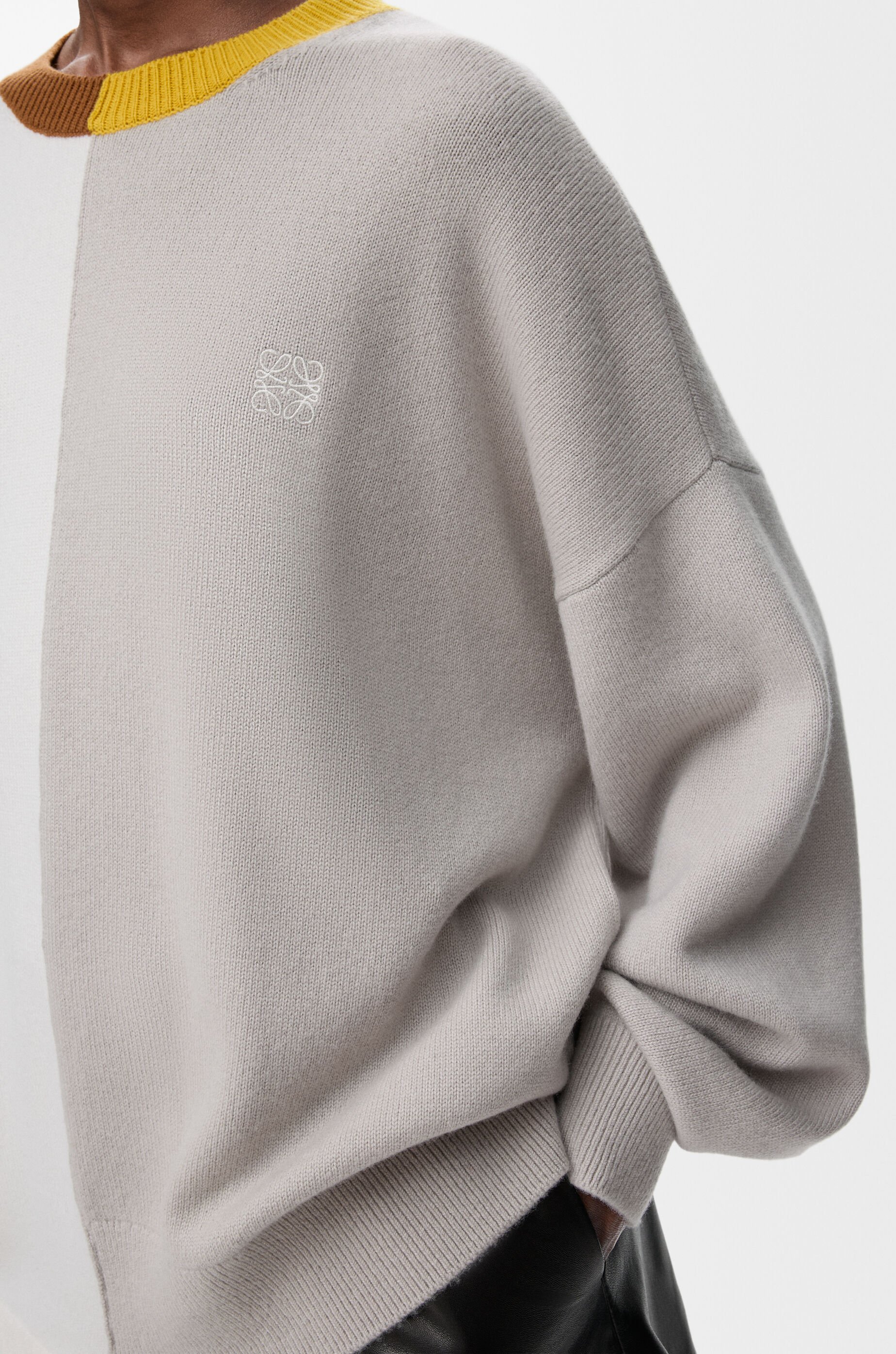 アシンメトリー セーター（ウール） マルチカラー - LOEWE