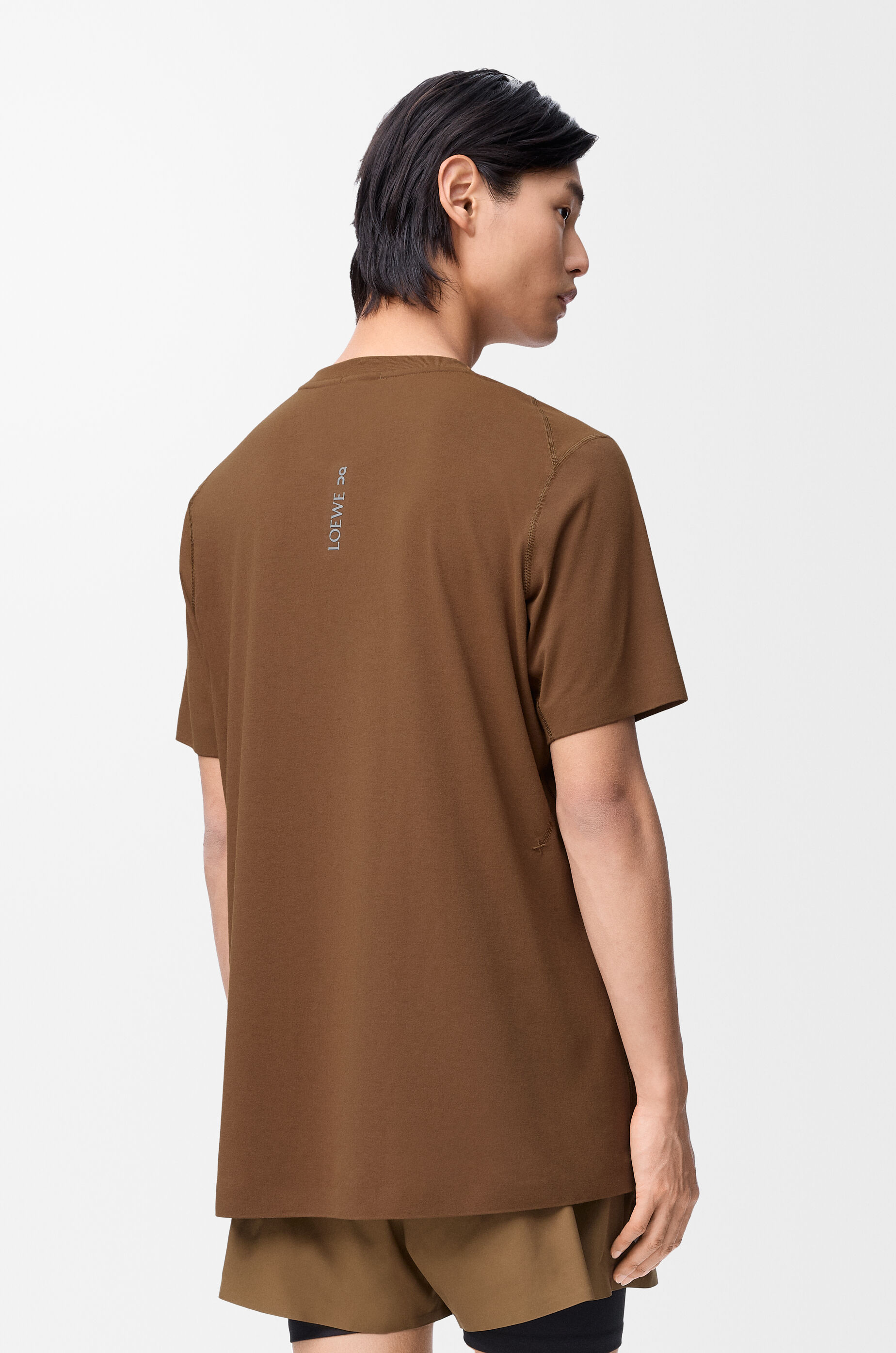 アクティブ Tシャツ（テクニカルジャージー） ブラウン - LOEWE