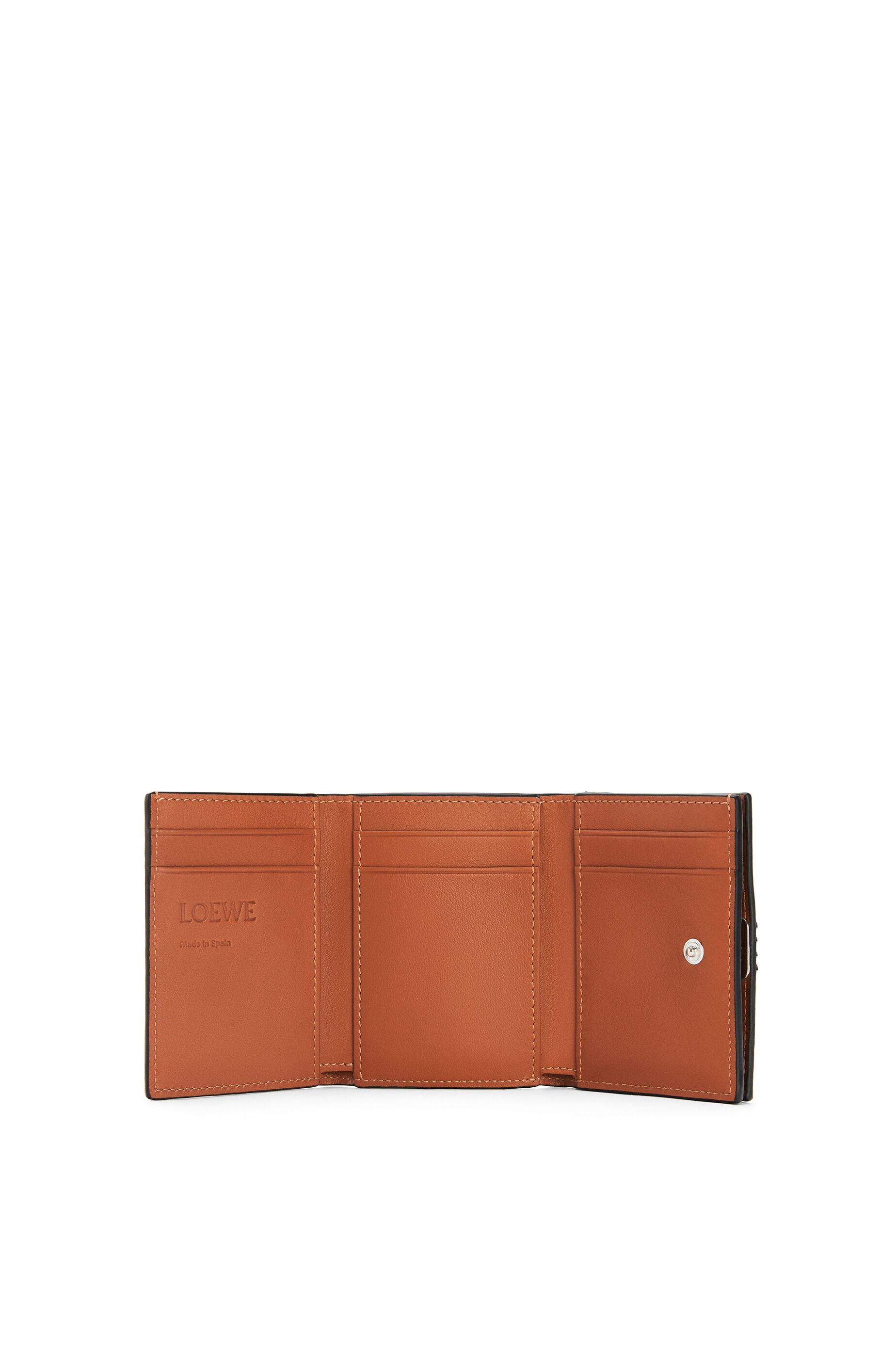 アナグラム トライフォールド ウォレット（ペブルグレインカーフ） タン - LOEWE