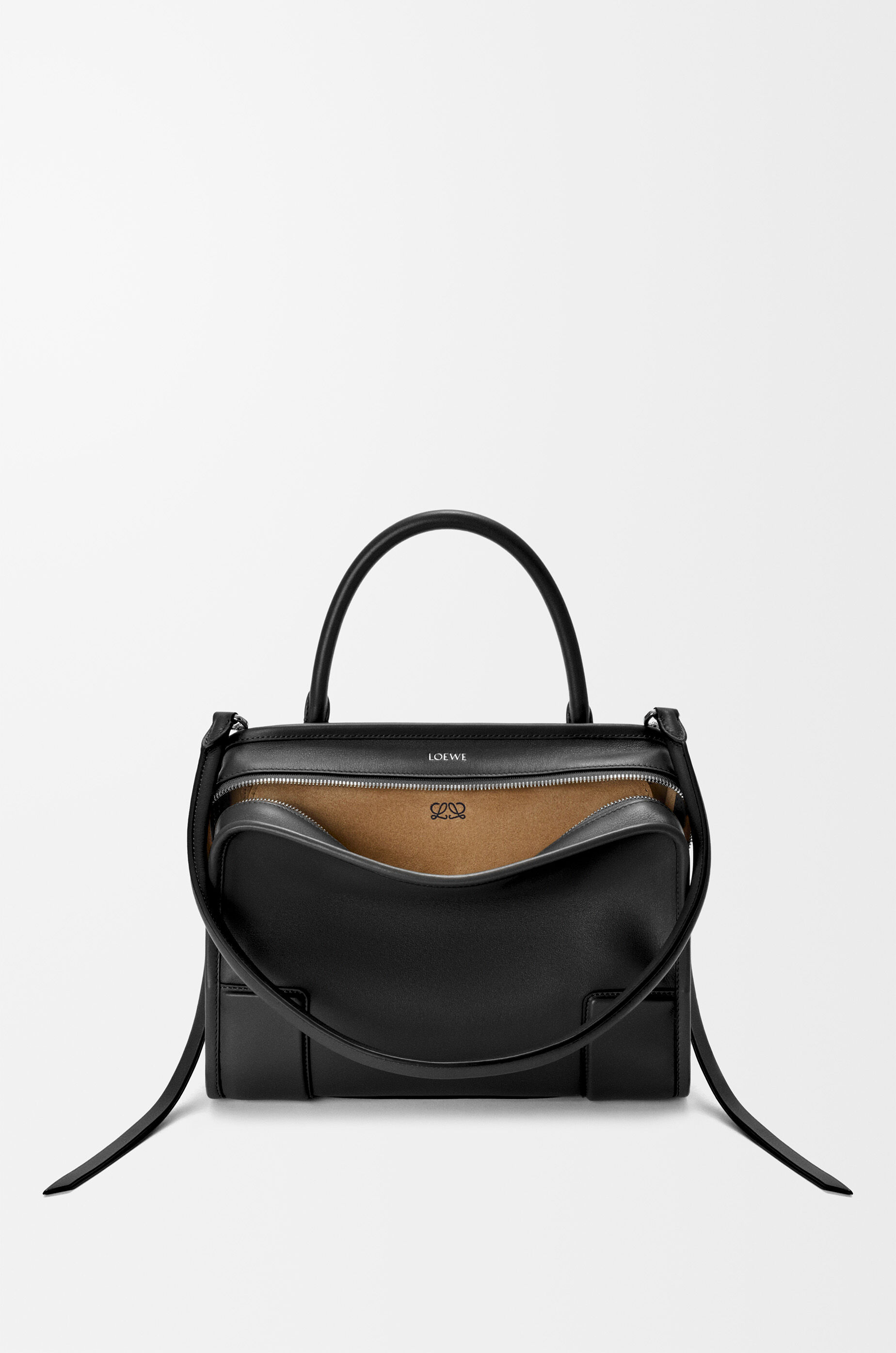 ロエベ LOEWE　アマソナ32 アマソナ180 バッグ ミディアム（ソフトカーフ） ブラック - ロエベ