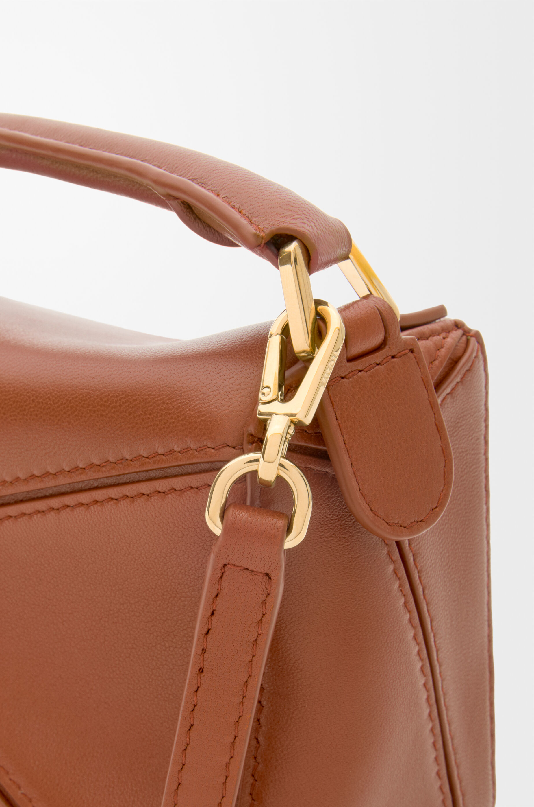 フェザーライト パズルバッグ ミニ（ナパラム） ベージュ - LOEWE