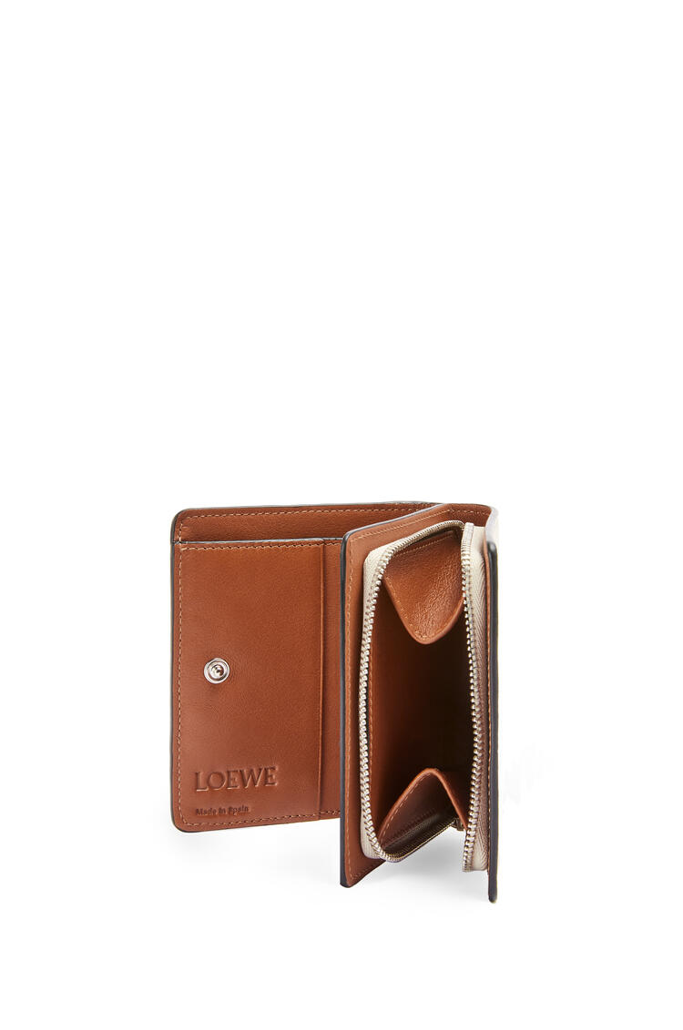 LOEWE Brand compact zip wallet in classic calfskin Light Oat/Tan