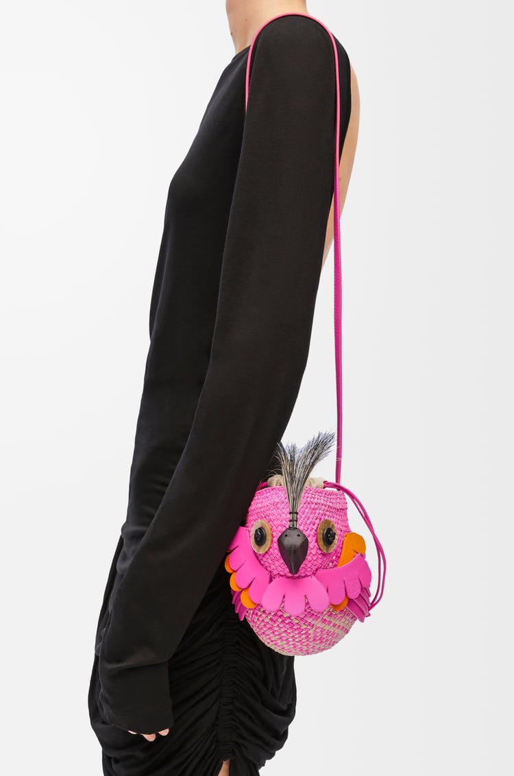 LOEWE Bolso Bird en palma de iraca y piel de ternera Natural/Fucsia