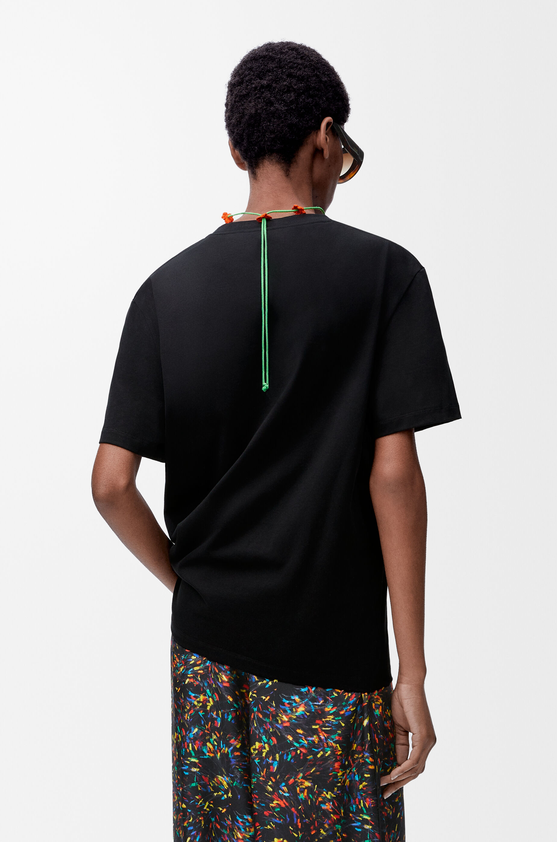 【LOEWE】花柄クロシェ編みラウンドネックコットンTシャツ S616Y22X79_1100_1F.jpg