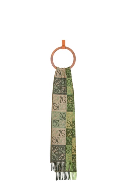 LOEWE チェッカーボード スカーフ（ウール＆カシミヤ） Bottle Green/Khaki plp_rd