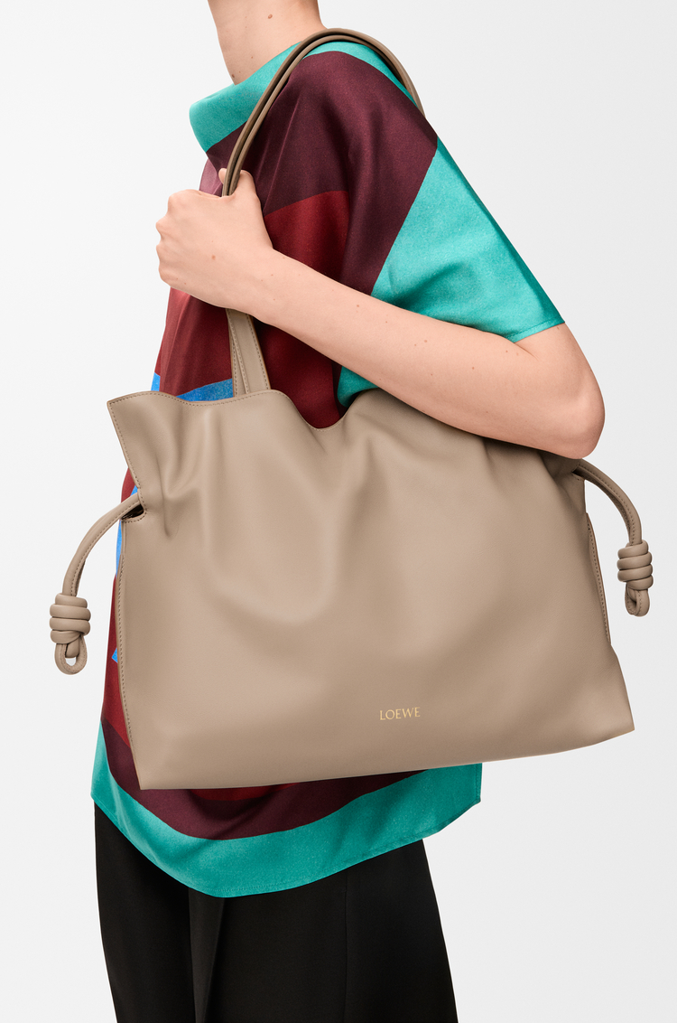 LOEWE フラメンコクラッチ ラージ（ナパカーフ） サンド