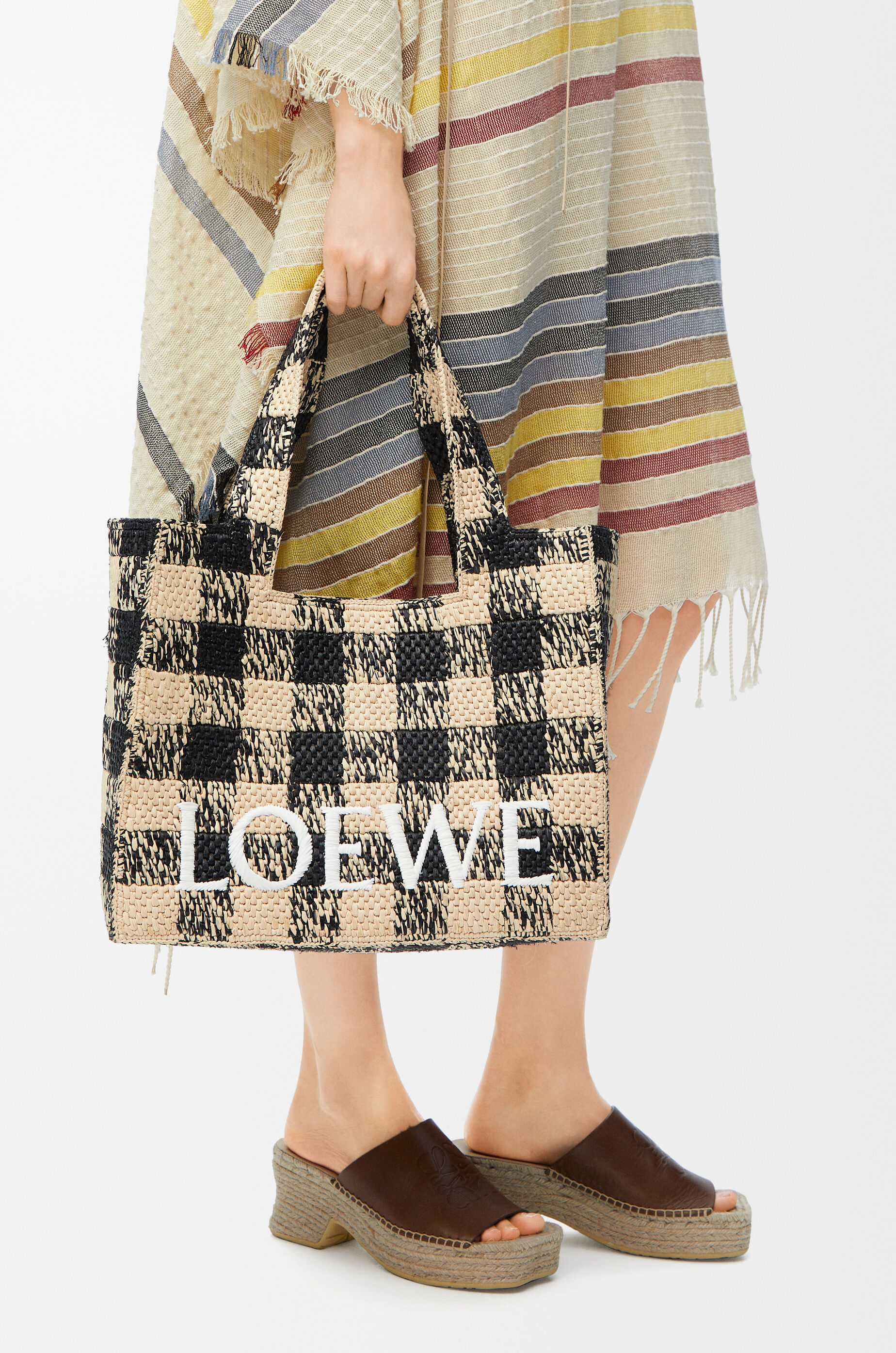 ★LOEWE★ ロエベフォント トート ラージ（ラフィア） ロエベフォント トート ラージ（ラフィア） ベージュ - LOEWE