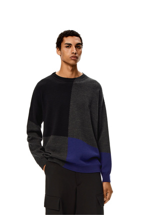 LOEWE Asymmetric colourblock sweater in wool Black/Grey plp_rd