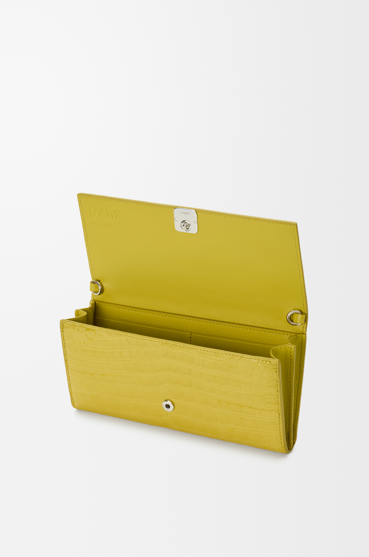 LOEWE Portafoglio Anagram con catena in pelle di coccodrillo lucida Quarzo Citrino