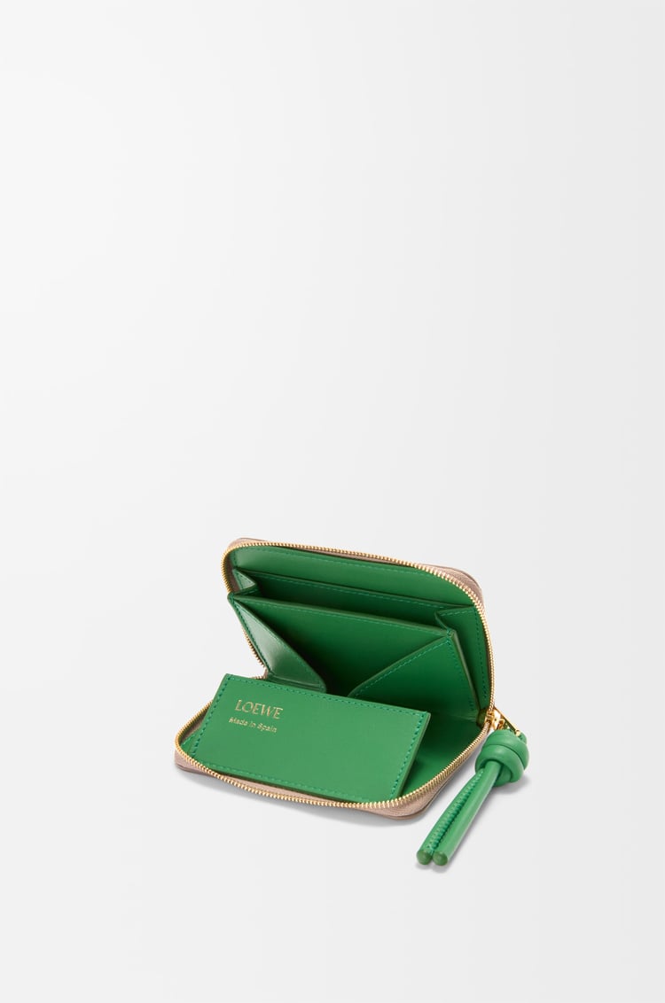 LOEWE ジップ コインパース（シャイニーナパカーフ） サンド/トロピカルグリーン