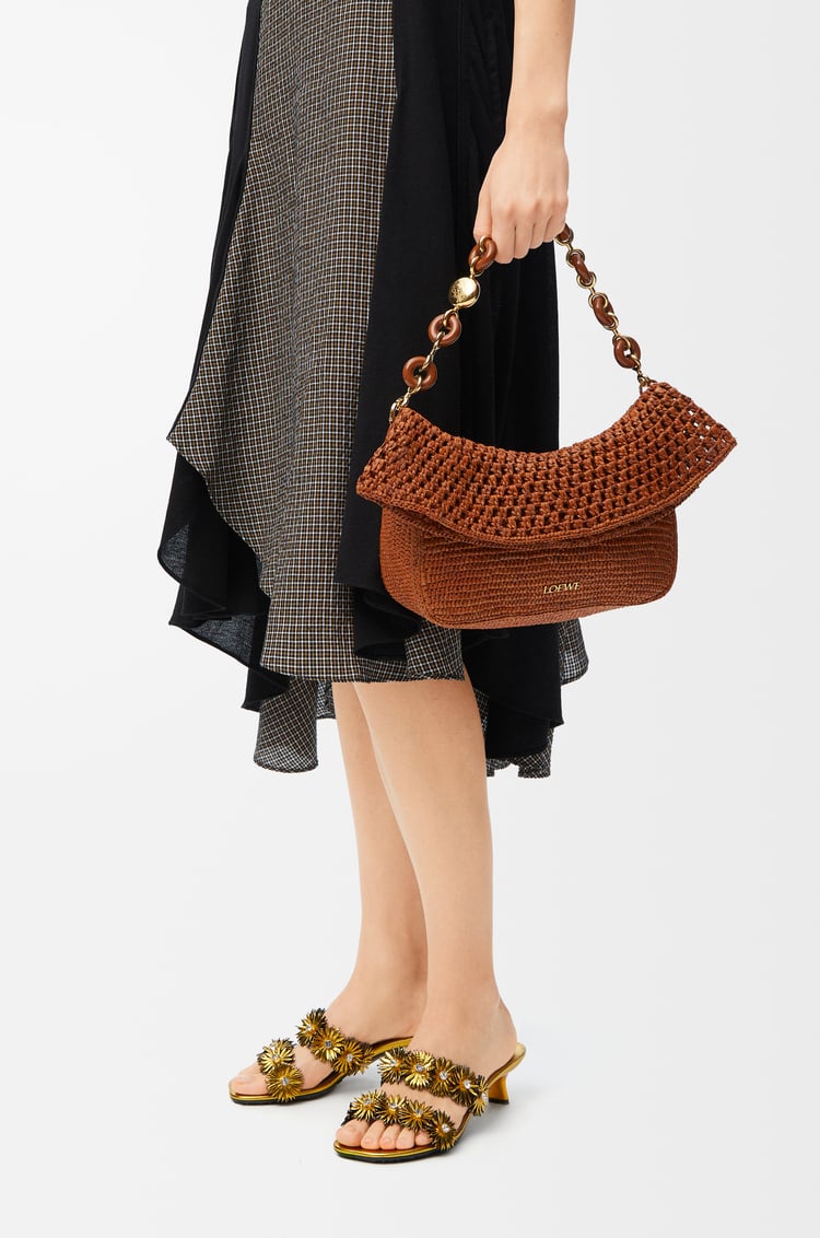 LOEWE Medium Ola bag in raffia and calfskin Honey Gold