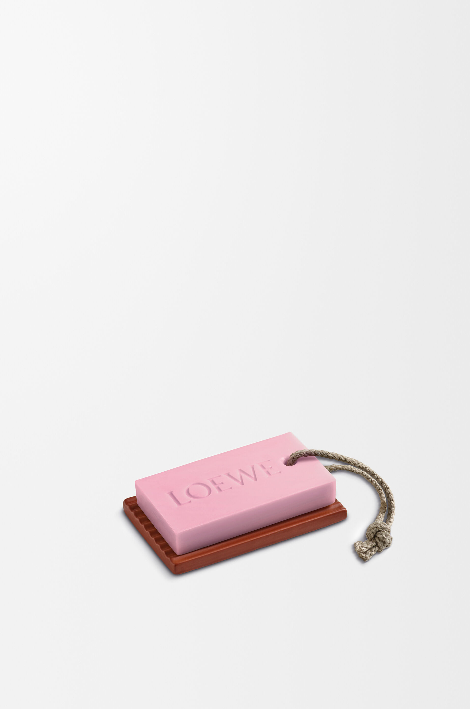 LOEWE IVY Liquid Soap 箱付き Loewe Bath Line Ivy Liquid Soap, 12.2 oz. | Neiman Marcus