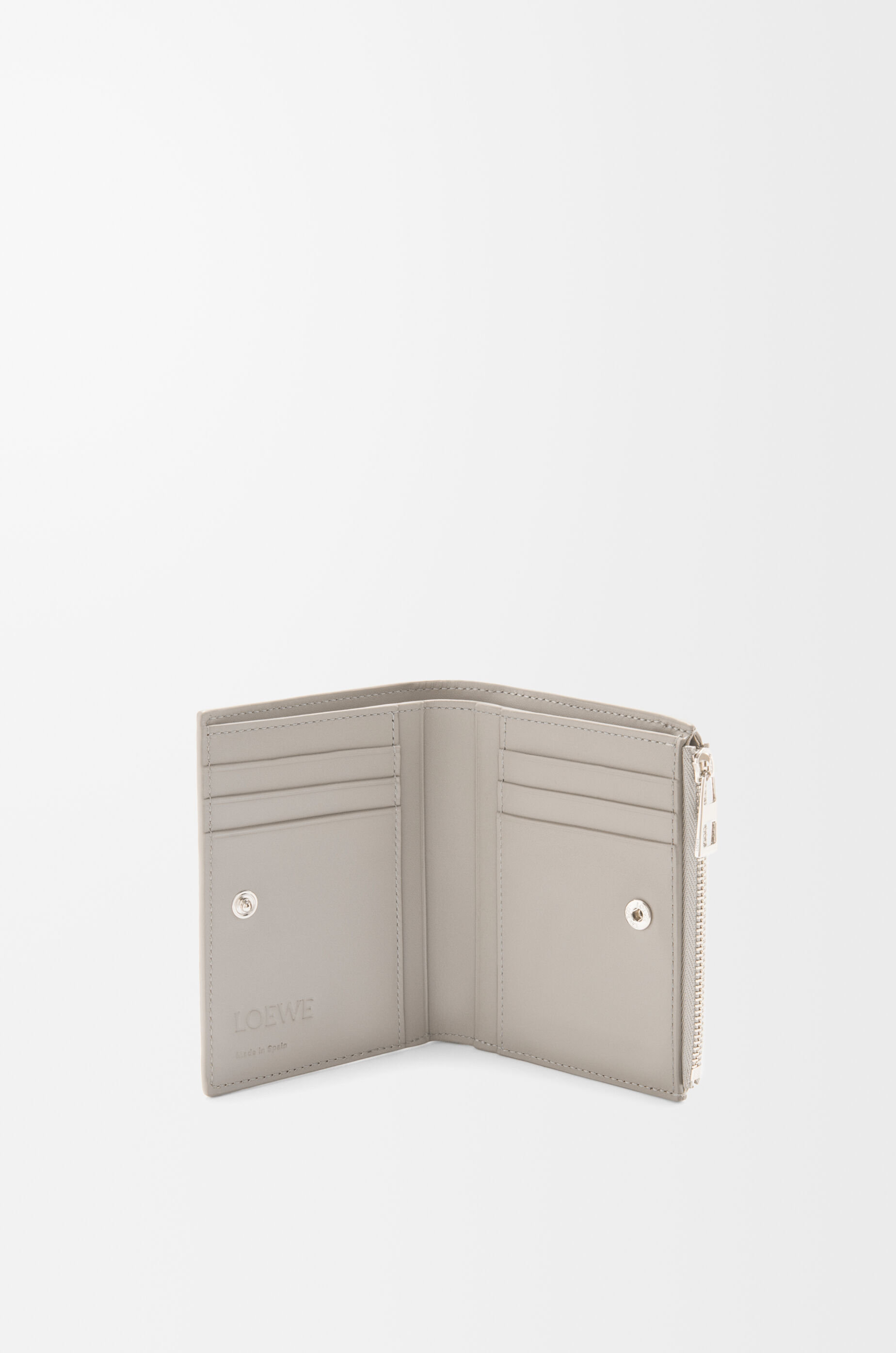 スリム コンパクト ウォレット（テクスチャードクラシックカーフ） シェルグレー - LOEWE