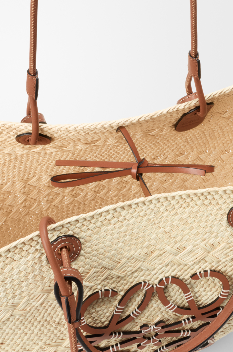 LOEWE アナグラム バスケットバッグ ラージ（イラカヤシ&カーフ） ナチュラル/タン
