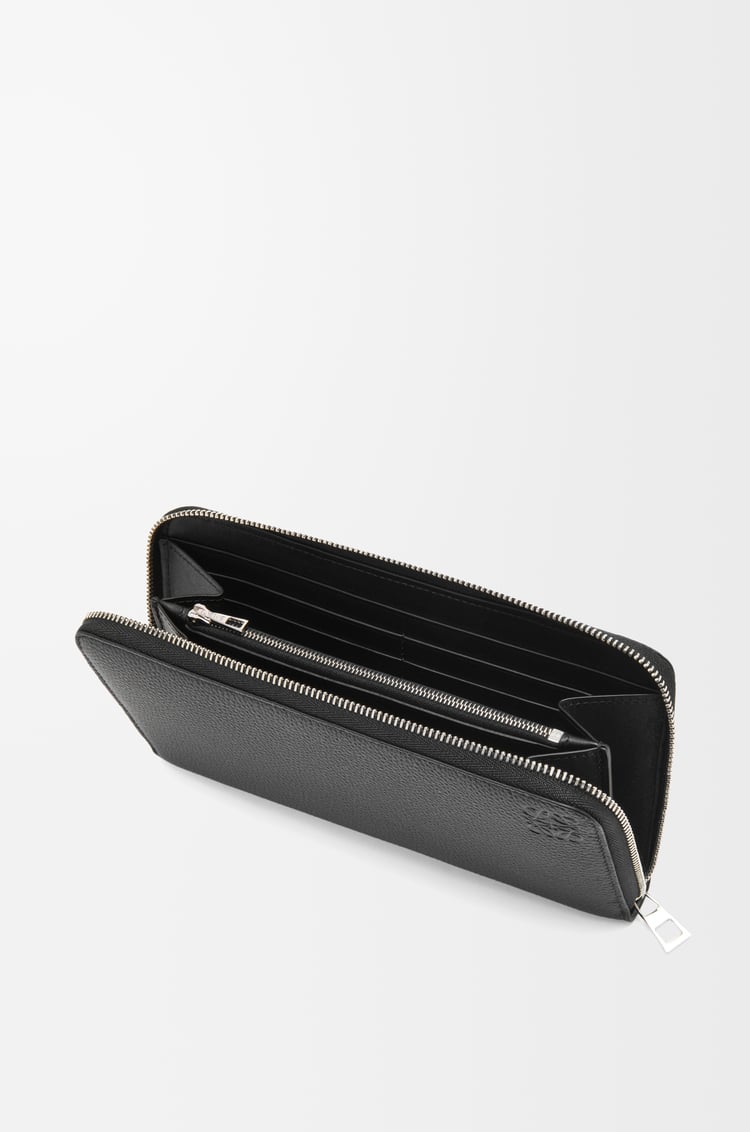 LOEWE Zip around wallet in soft grained calfskin Black