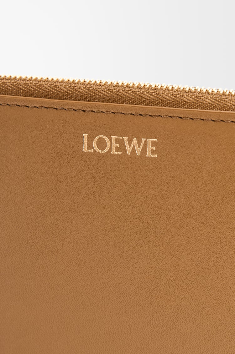 LOEWE Knot compact zip around wallet in shiny nappa calfskin Oak/Black
