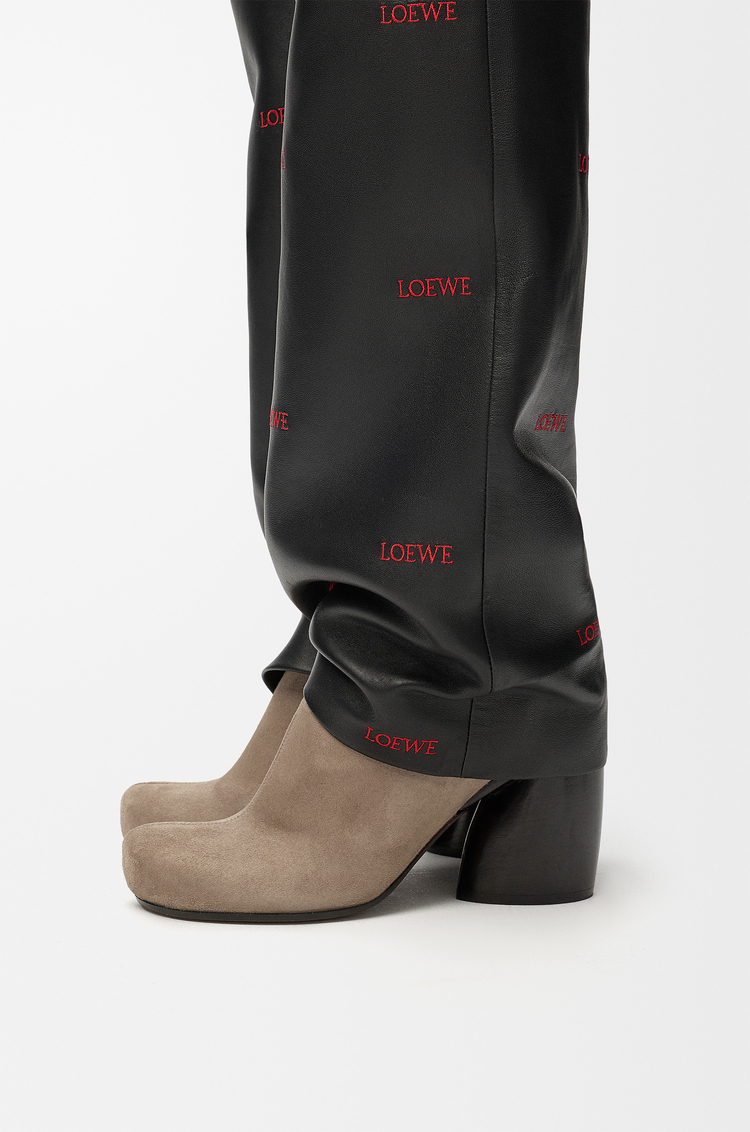 LOEWE Bottines Oval en agneau velours stretch Hazelnut