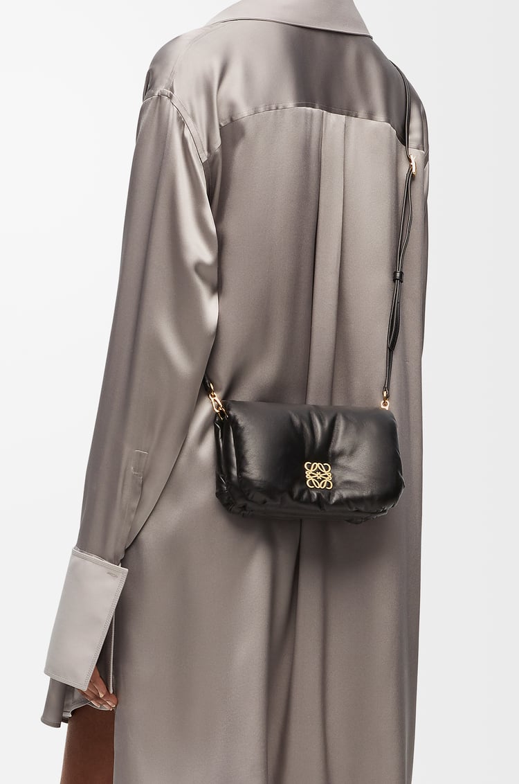 LOEWE ゴヤ パファー バッグ ミニ（シャイニーナパラム） ブラック