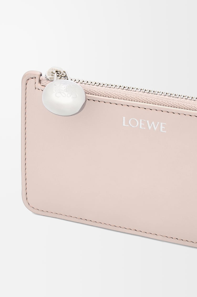 LOEWE Tarjetero-monedero Pebble en piel napa de ternera Talco