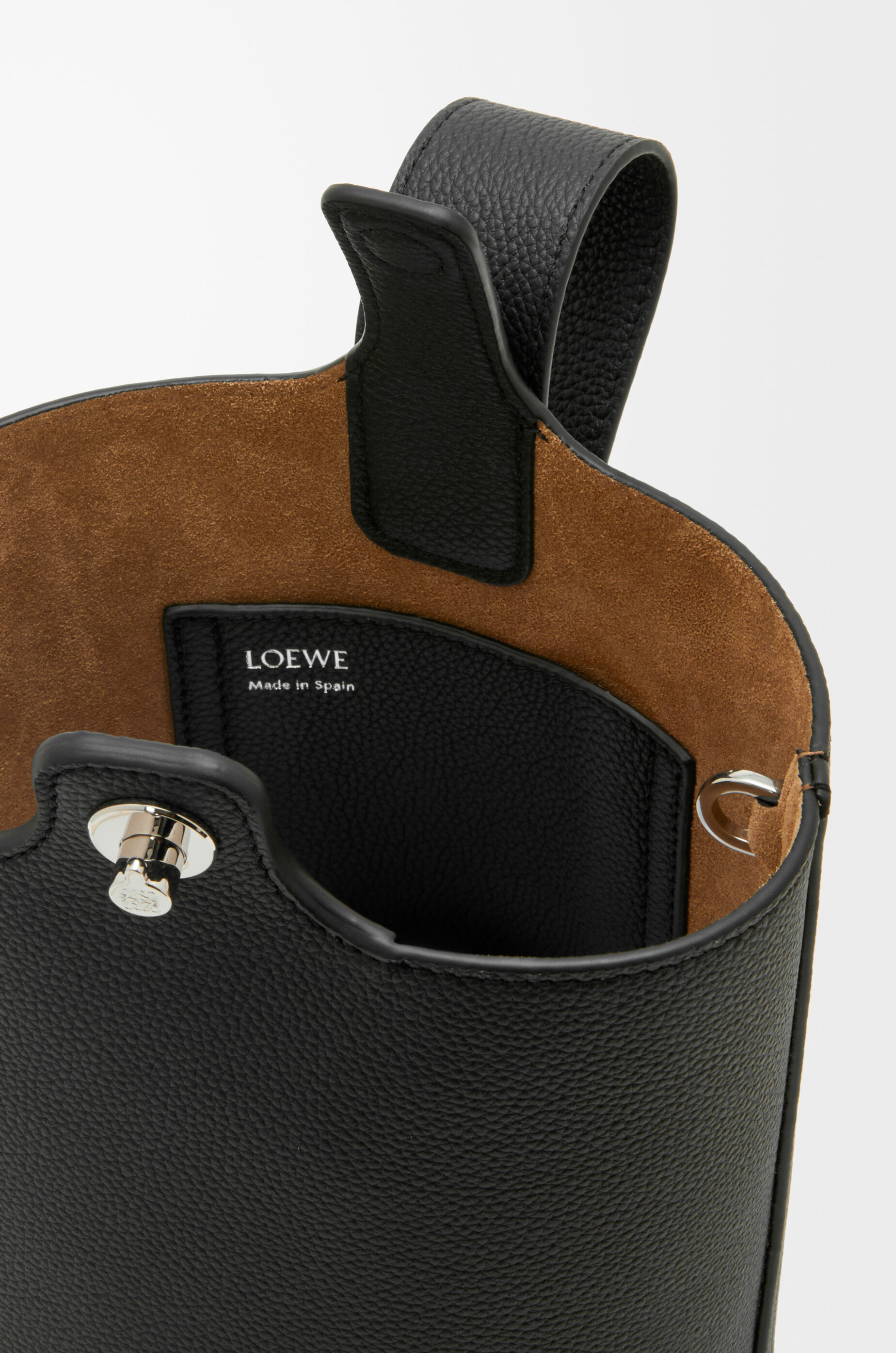 LOEWE Mini Pebble Bucket bag in soft grained calfskin Black