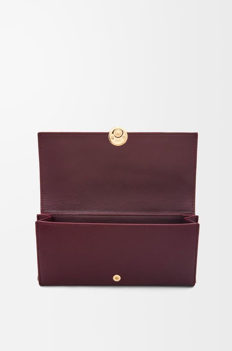 LOEWE Cartera continental Pebble en piel napa de ternera Burdeos