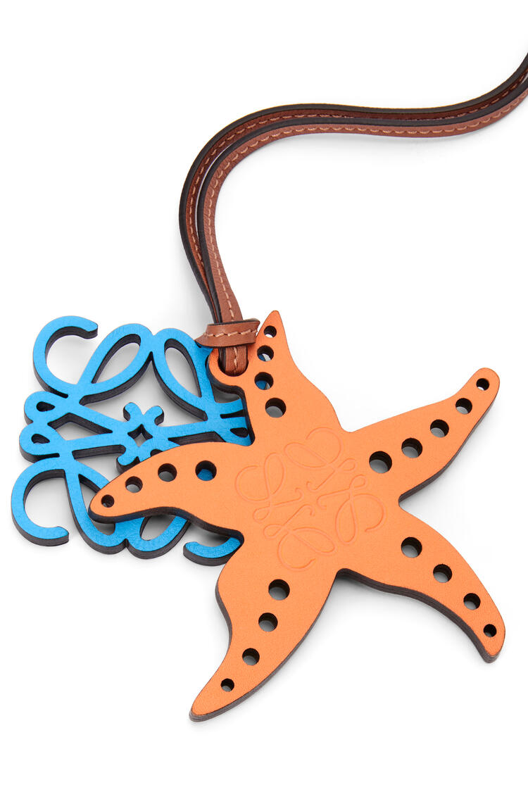 LOEWE Starfish charm in calfskin and brass Meadow Green/Light Orange