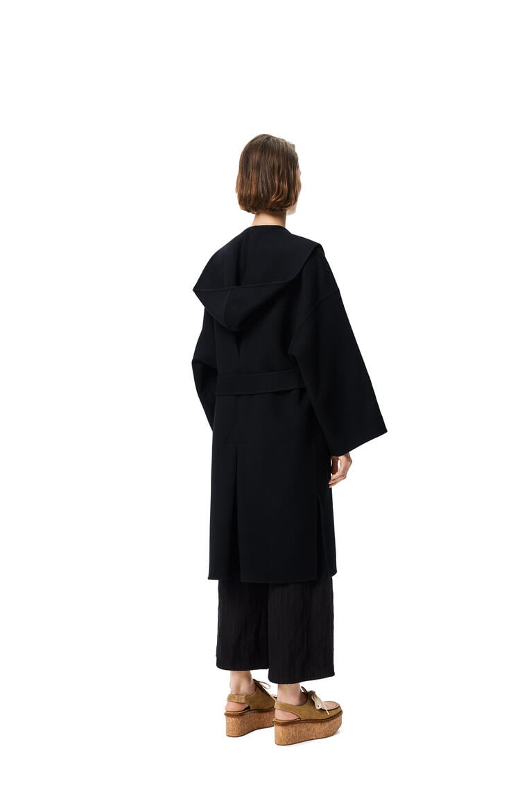 LOEWE Abrigo en lana y cashmere con capucha y cinturón Negro