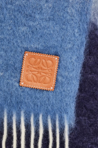 LOEWE Bufanda de rayas en mohair y lana Azul Marino/Multicolor plp_rd