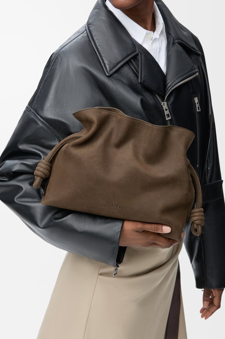 LOEWE Pochette Flamenco media in nabuk granato Tundra