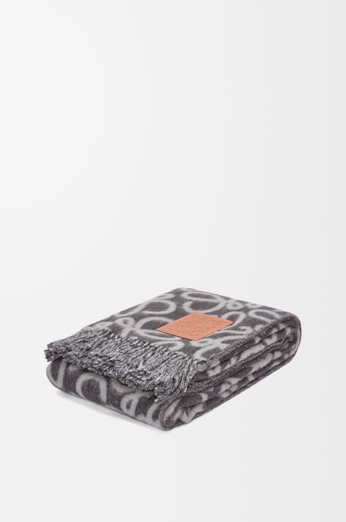 LOEWE Manta Anagram en alpaca y lana Negro/Gris plp_rd