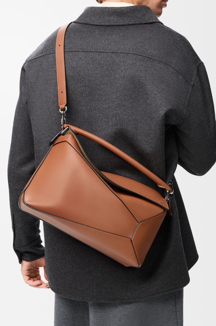 LOEWE Large Puzzle Edge bag in classic calfskin Tan