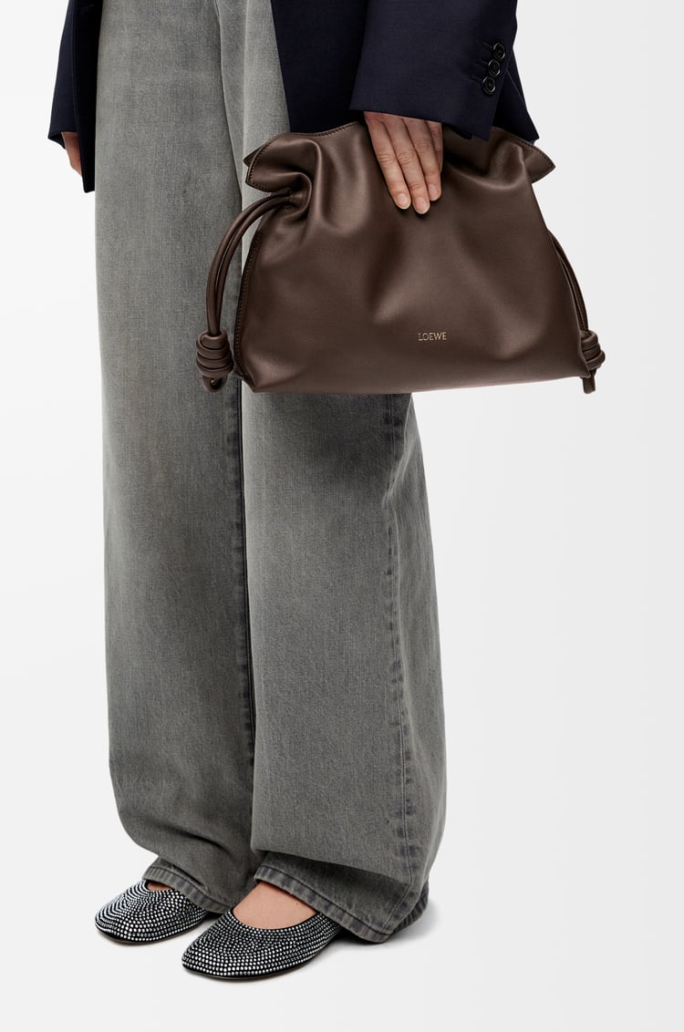 LOEWE フラメンコクラッチ ミディアム（ナパカーフ） チョコレート