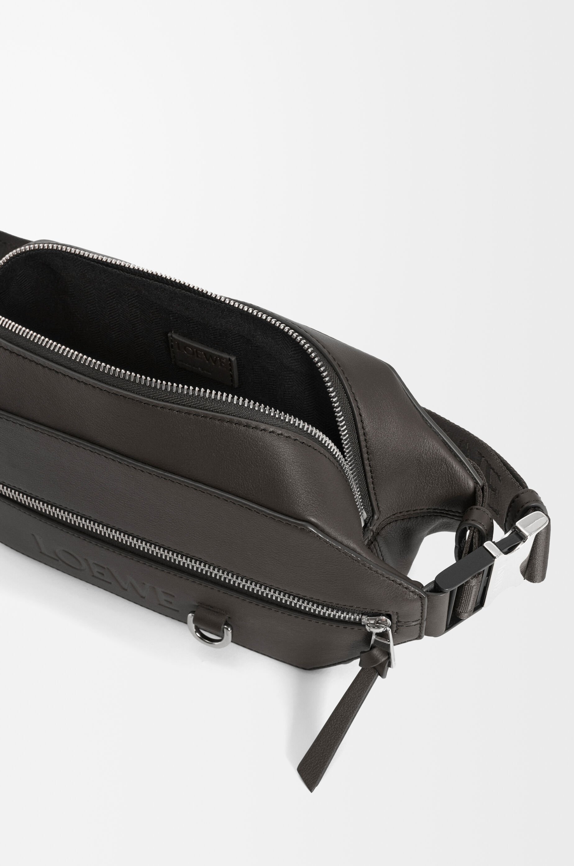 Convertible sling in classic calfskin Grey - LOEWE
