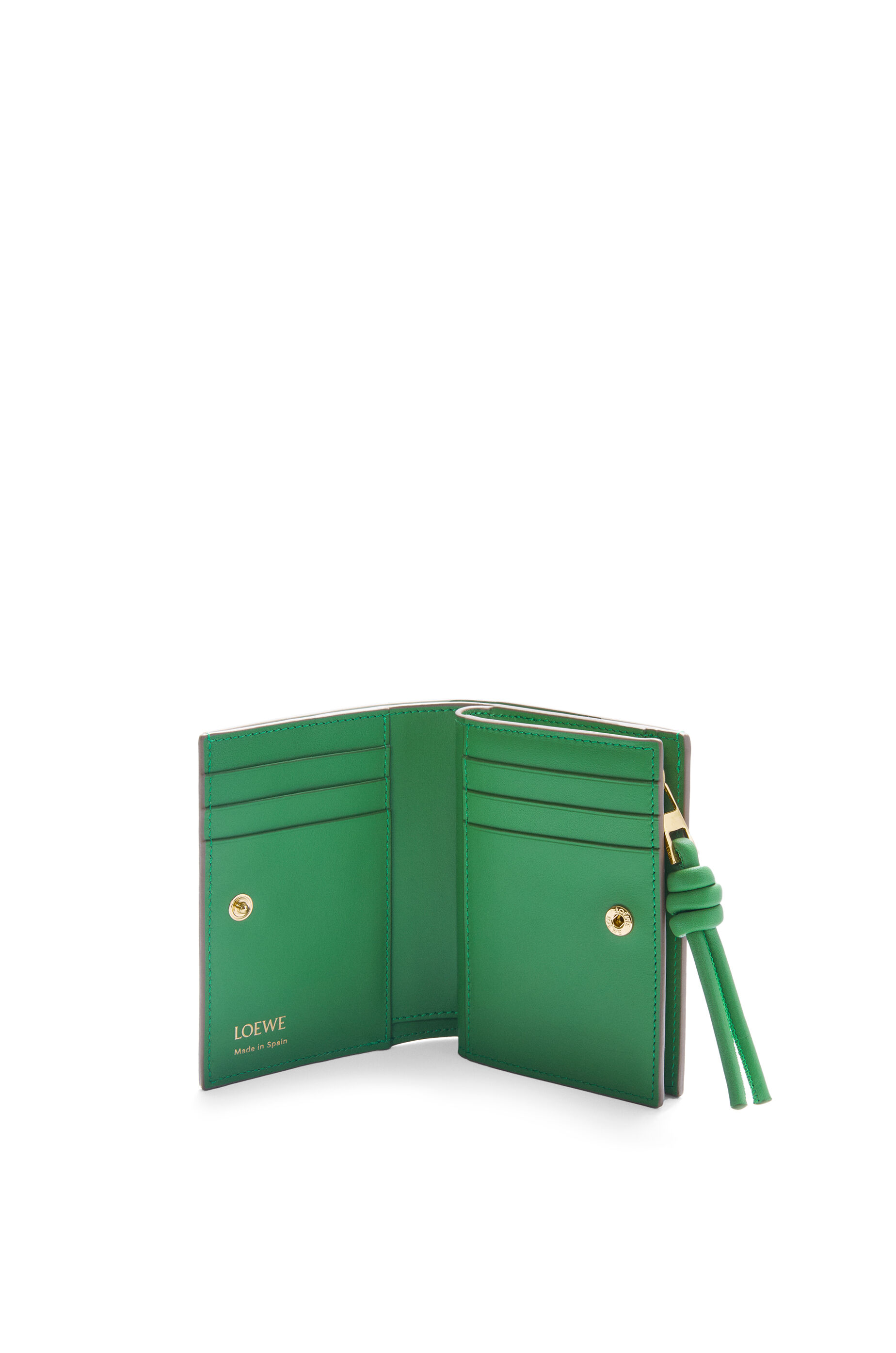 ノット コンパクト ウォレット（シャイニーナパカーフ） サンド/トロピカルグリーン - LOEWE