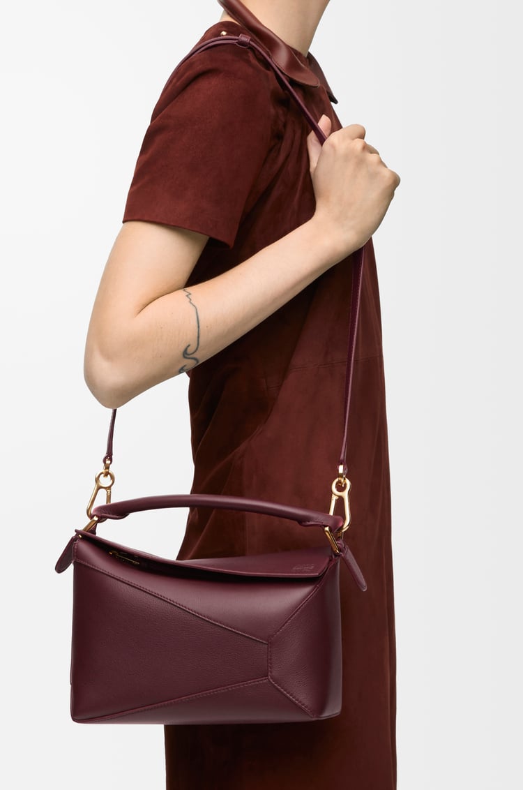 LOEWE Small Puzzle Edge bag in classic calfskin Dark Burgundy