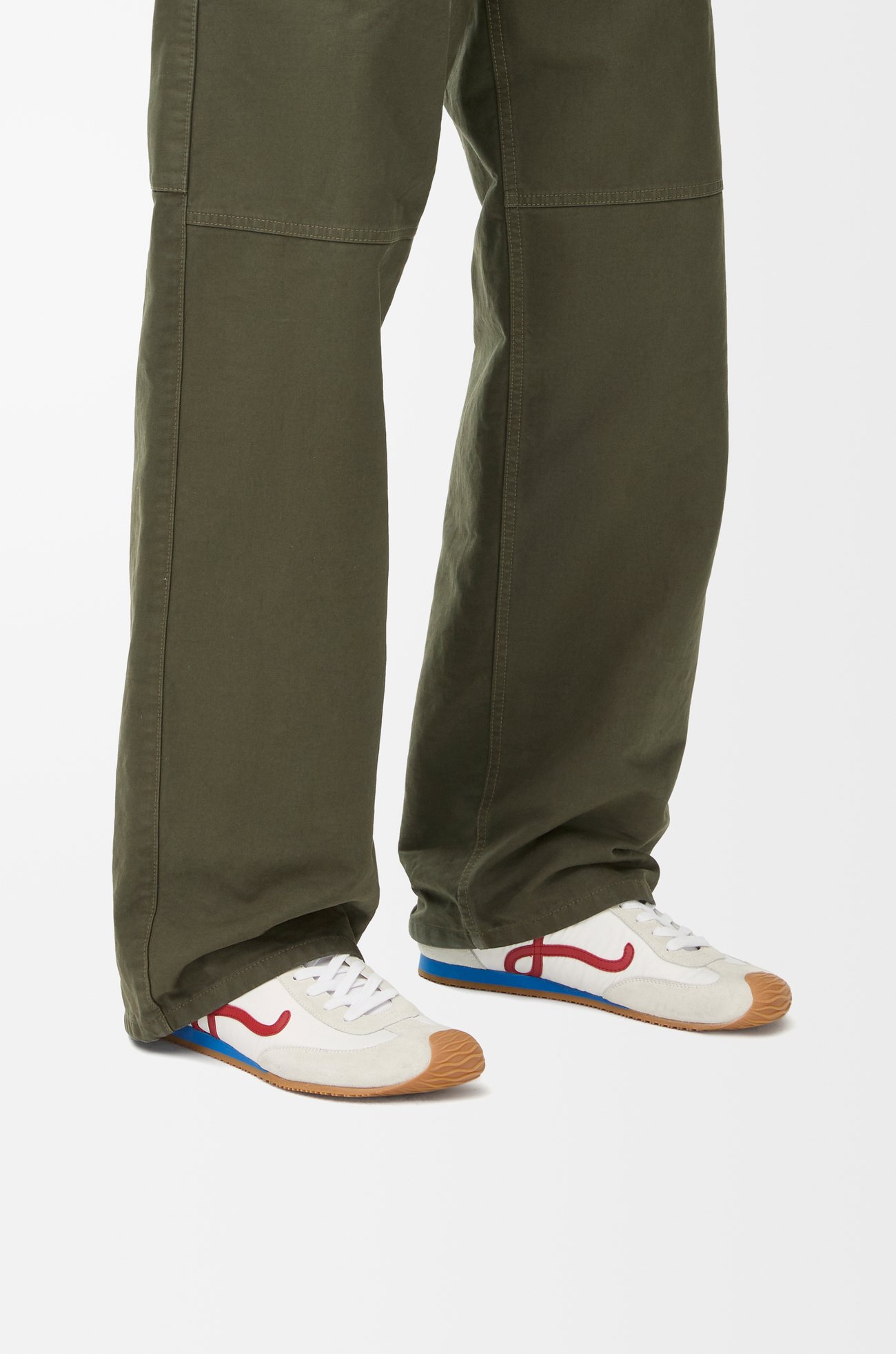 LOEWE Ballet Runner 2.0 en nailon y piel de becerro Blanco/Rojo/Azul
