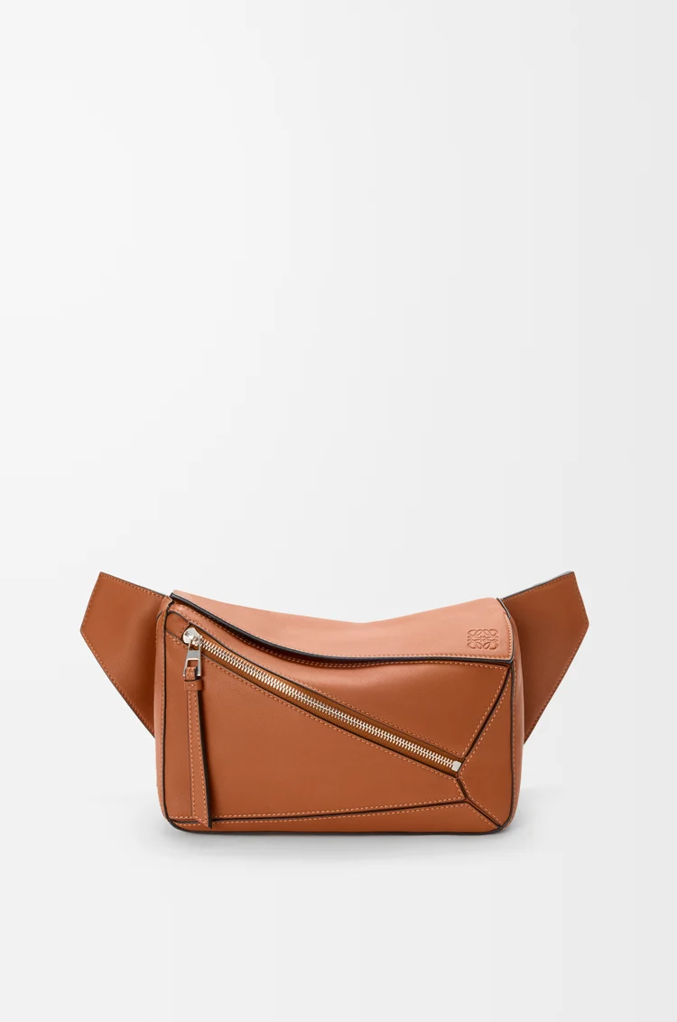 LOEWE 小型經典小牛皮 Puzzle 腰包 棕褐色