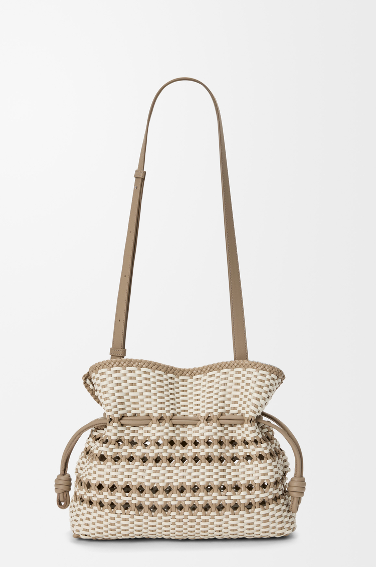 LOEWE 미디엄 플라멩코 클러치 - 우븐 나파 카프스킨 소프트 화이트/그레이지