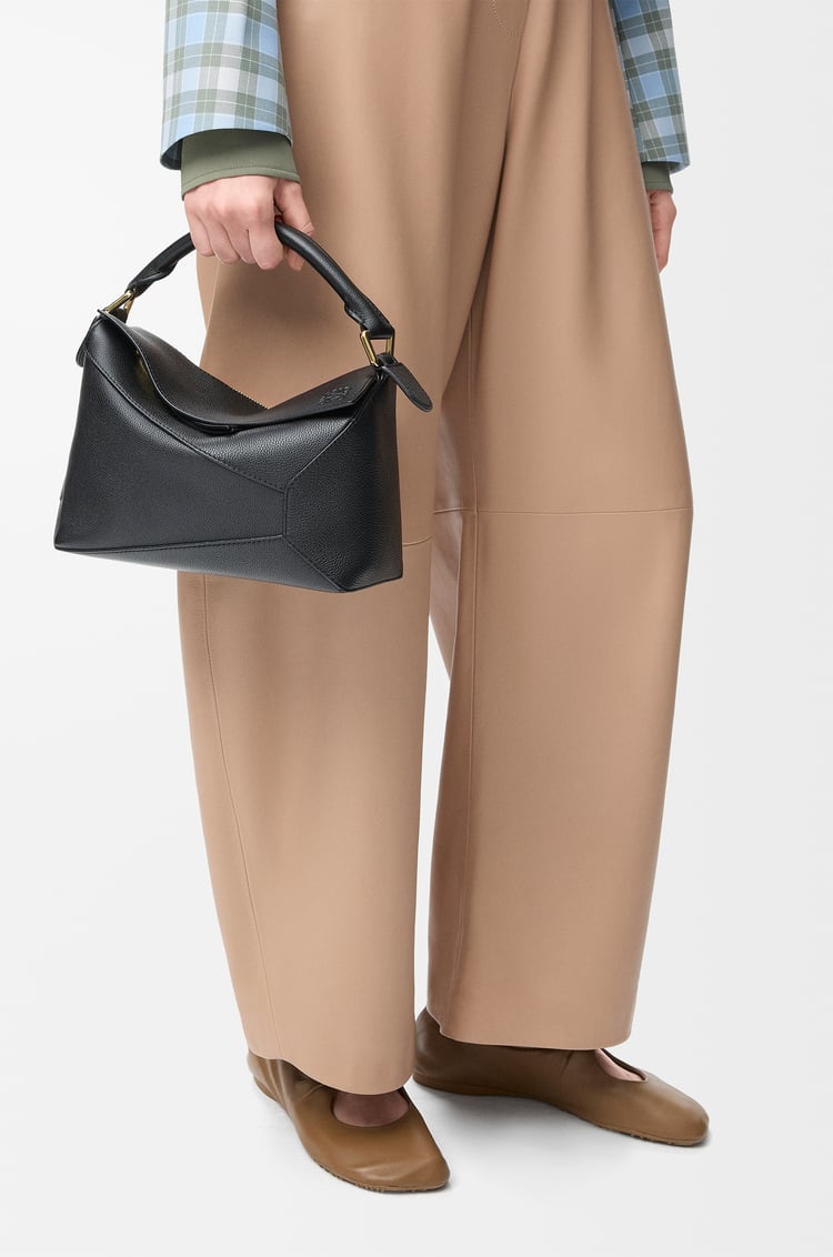 LOEWE Borsa Puzzle Edge piccola in morbida pelle di vitello granata Nero